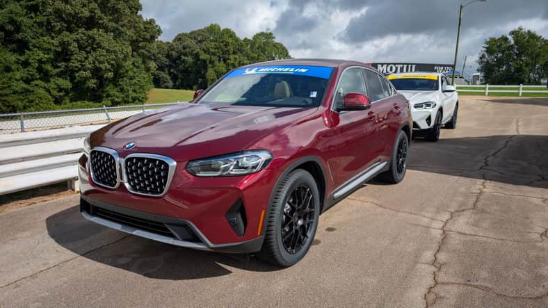 Two BMW X5 SUVs fitted with the Michelin CrossClimate 2 tires