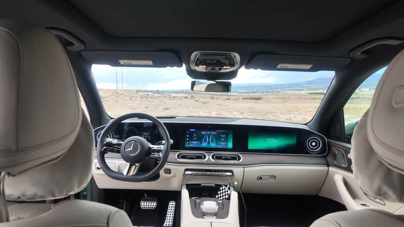 The interior of the 2027 Mercedes-Benz GLE 500e